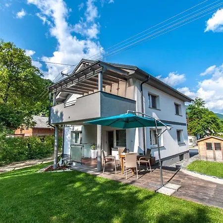 Slavka's House Under Velika Planina Stahovica
