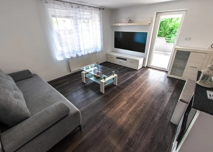 Slavka's House Under Velika Planina 아파트