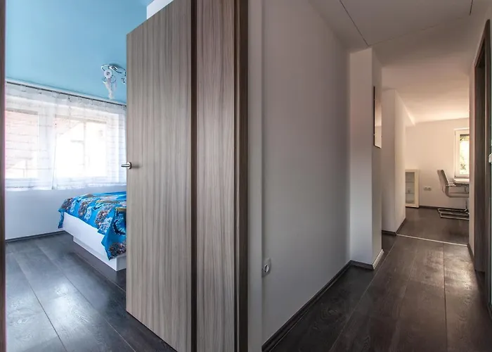 Slavka's House Under Velika Planina 아파트